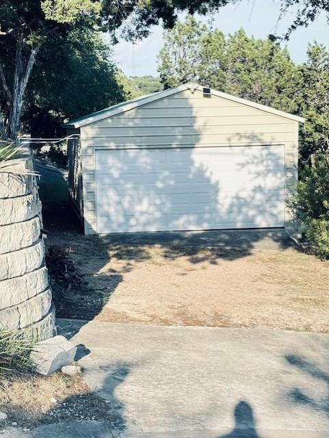 Building Photo - 7001 Deepwood Dr