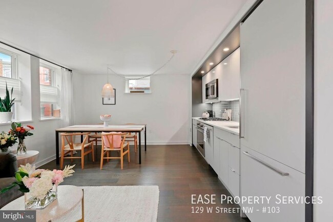 Foto del edificio - 129 W St NW