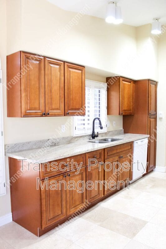 Foto del edificio - 18920 N 89th Way