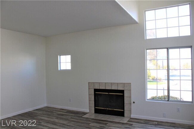 Building Photo - 2901 Aztec Lily Ln