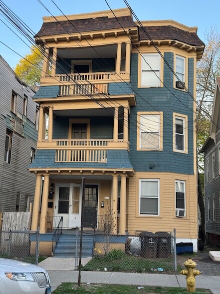 Building Photo - 119 Carmel St