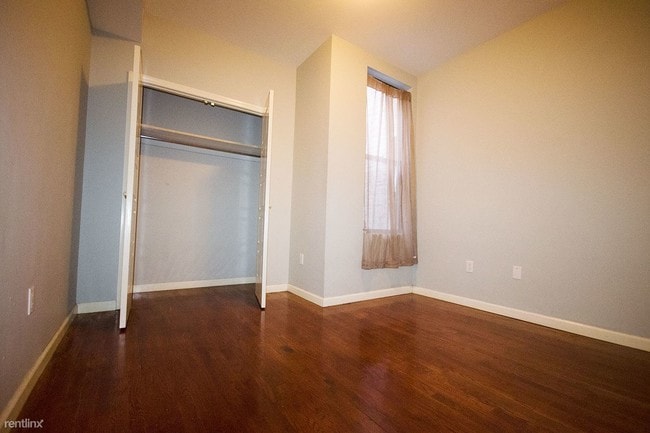 Building Photo - 269 Cooper St