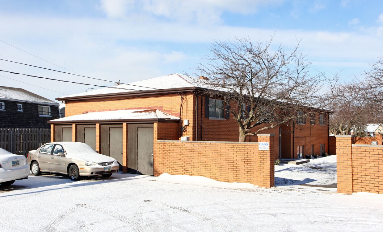 Building Photo - 6601-6607 Livingston Ave