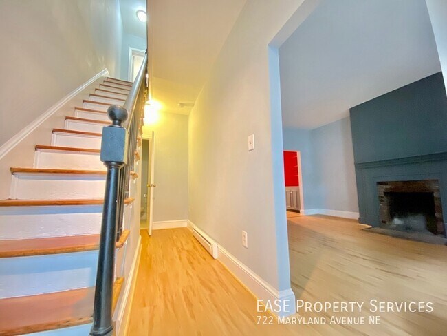 Foto del edificio - 722 Maryland Ave NE