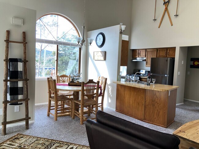 Photo - Woodland Park Hideaway! Townhome