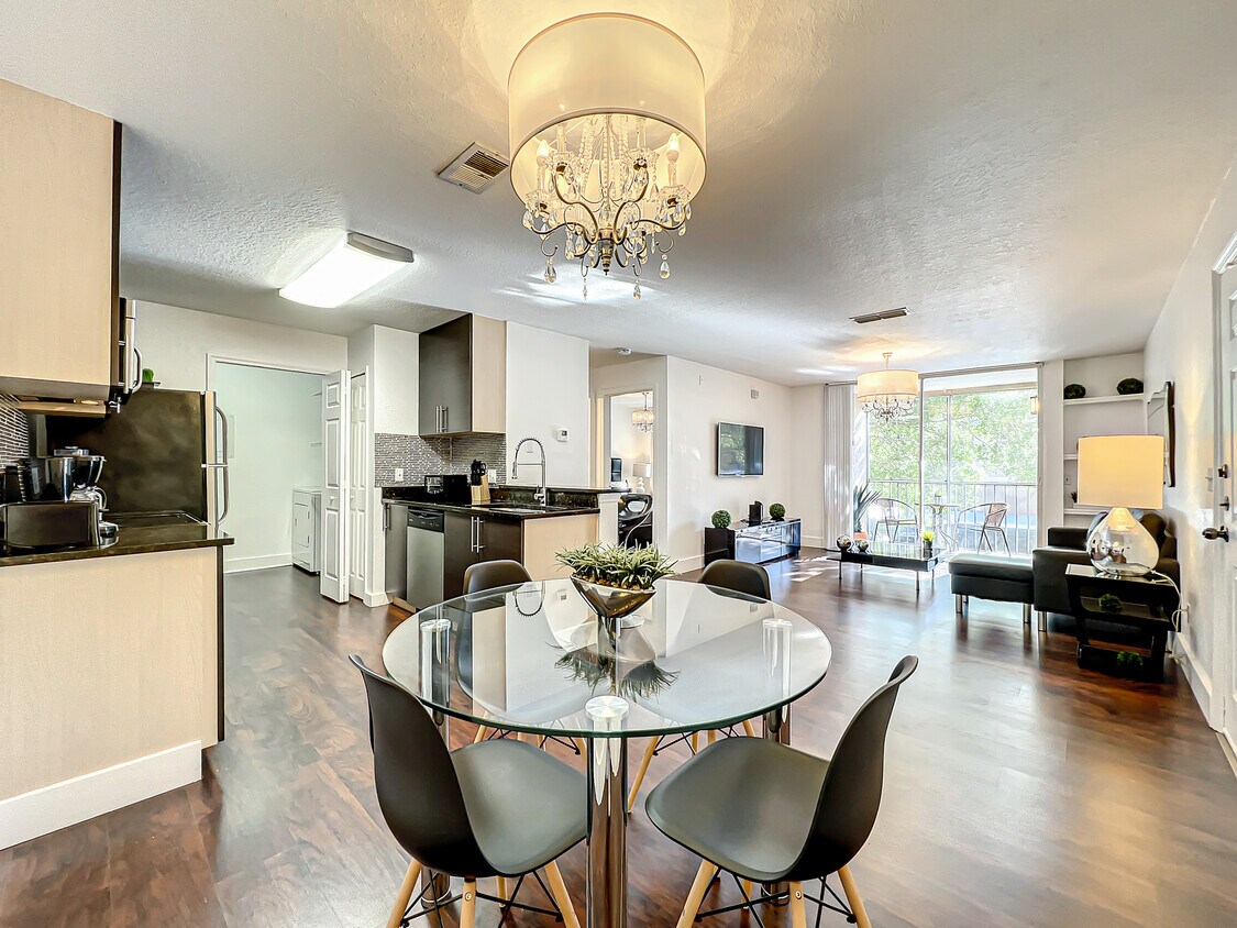 Condominio completamente amueblado en Orlando - 7630 Pissarro Dr