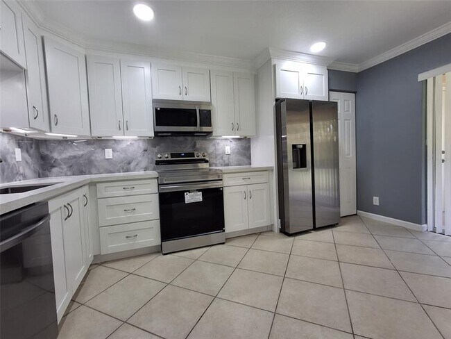 Foto del edificio - 6167 Whalton St
