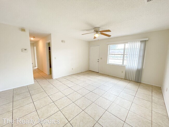 Foto del edificio - 3 br, 2 bath House - 1071 Carol Anderson Dr