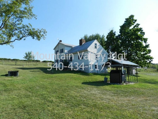 Foto del edificio - 2263 Newdale School Rd