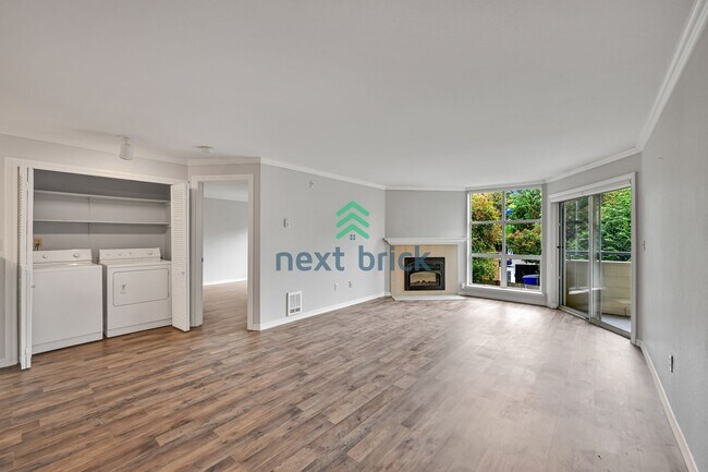 Foto del edificio - Beautiful home with 2 beds, 2 baths for rent