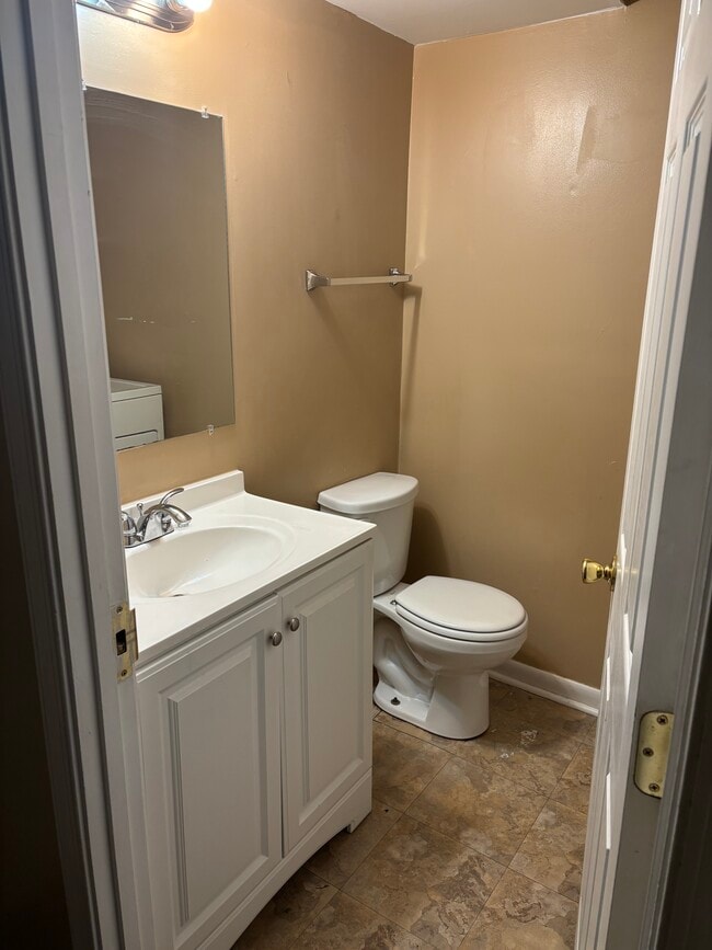 Foto del edificio - 1338 Passage Dr