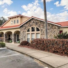 Building Photo - 2704 Club Cortile Cir