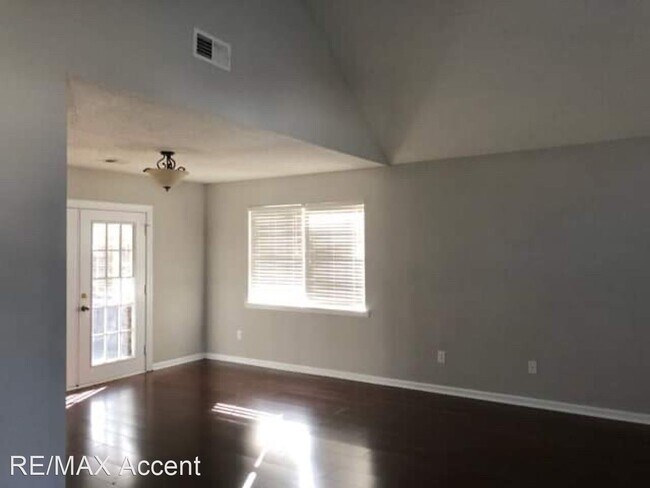 Building Photo - 3 br, 2 bath House - 736 Timber Ridge Trail