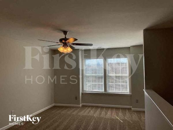 Foto del edificio - 101 Haystack Rd