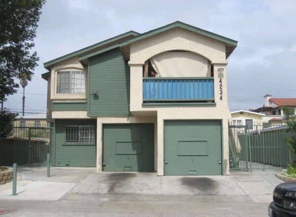 Building Photo - 4234 Euclid Ave