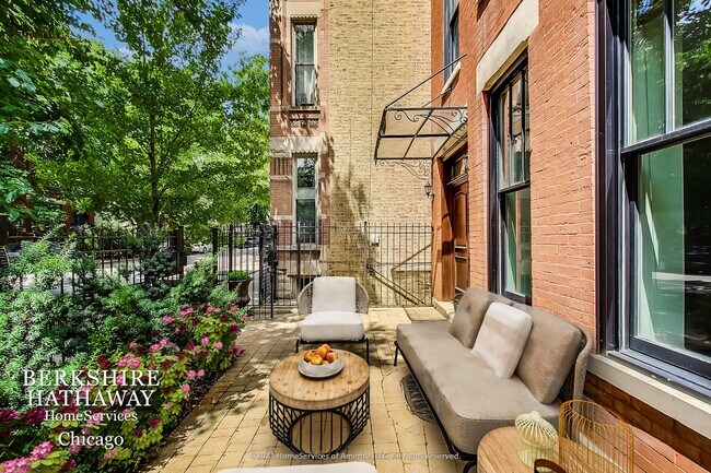 Foto del edificio - 1315 N Wicker Park Avenue