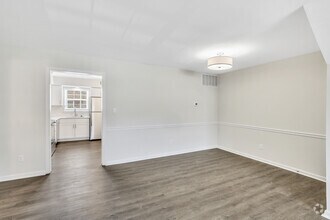 Lexington II - 2BR, 2BA - 1,300SF - Dining Room - Haygood Halls