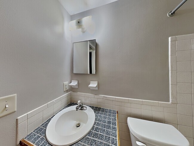 Foto del edificio - 9610 N 12th St