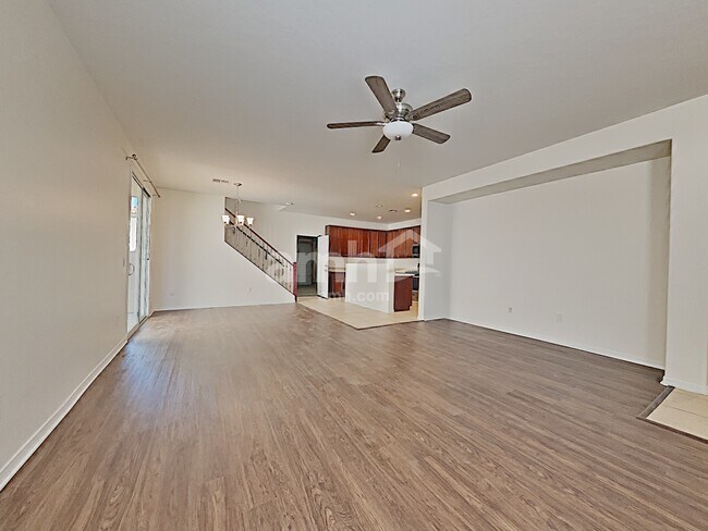 Building Photo - 767 W Paseo Celestial
