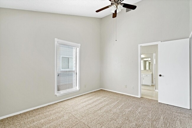 Building Photo - 17490 Meandering Way