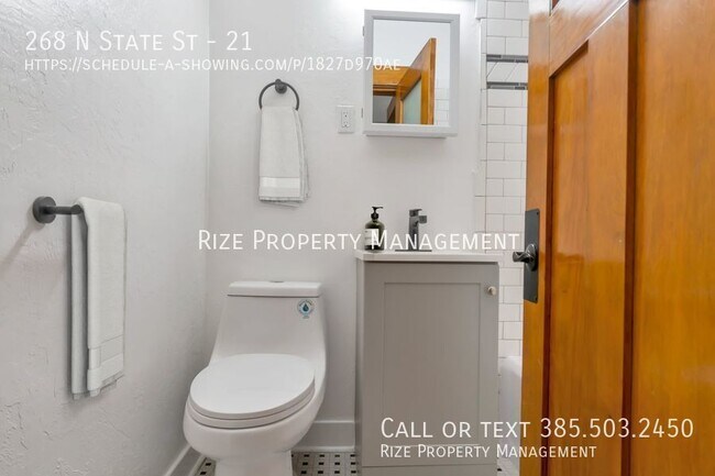 Foto del edificio - Capitol Estates- The home you’ve dreamt of...