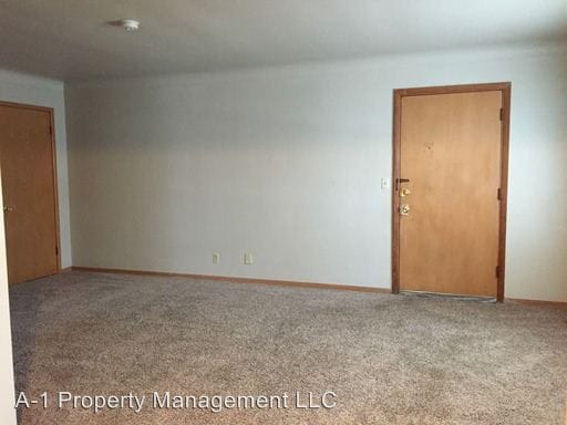 Building Photo - 138 33rd Street Dr SE