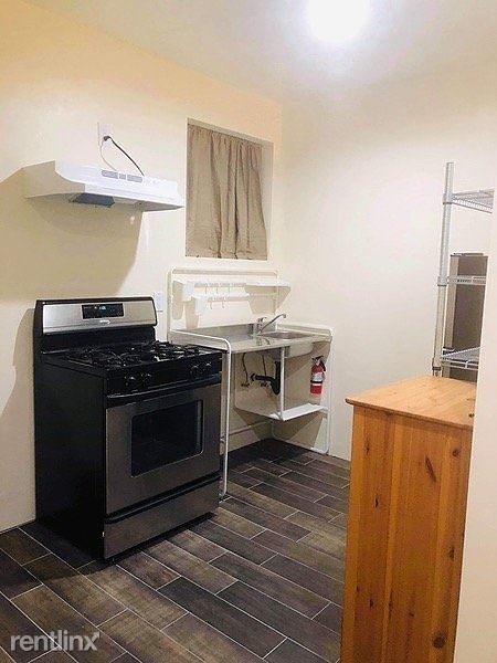 Primary Photo - 1 br, 1 bath Apartment - 301 East 3rd Street