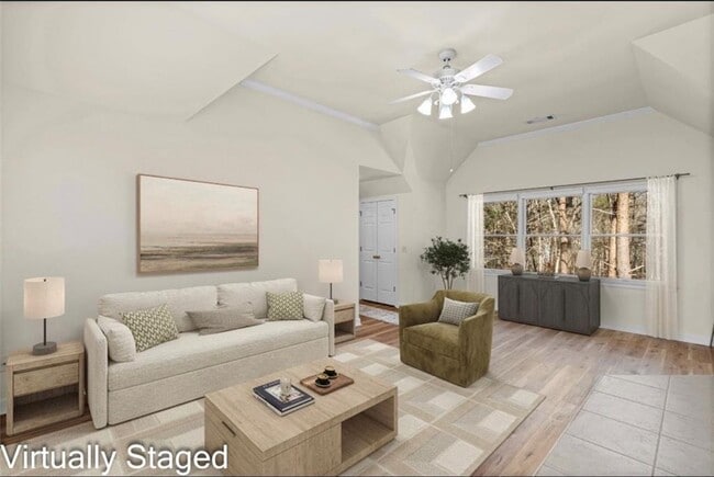 Foto del edificio - 4640 Chestatee Pointe Rd