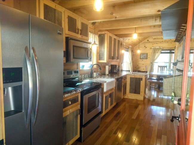 Building Photo - 1509 Cat Gap Rd