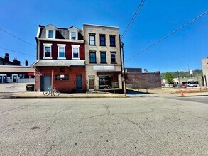 Building Photo - 810 Amity St