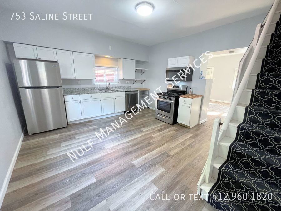 Primary Photo - 2 Bed, 1 Bath house in Greenfield