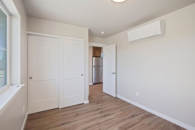 Foto del edificio - 803 NW 18th Ct
