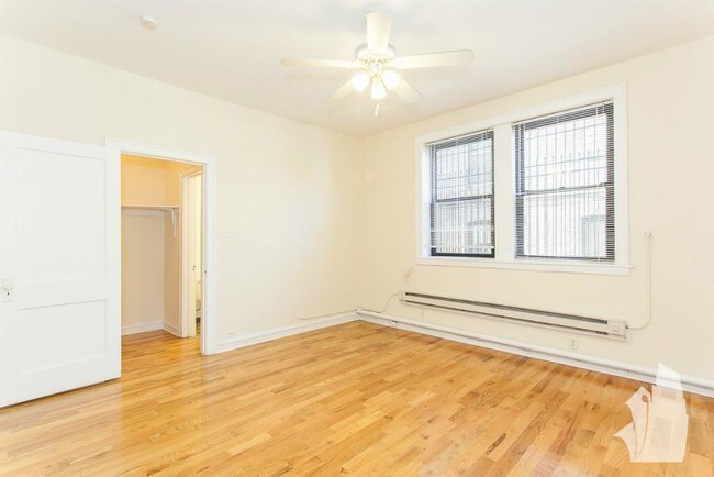 Foto del edificio - 540 W Wellington Ave