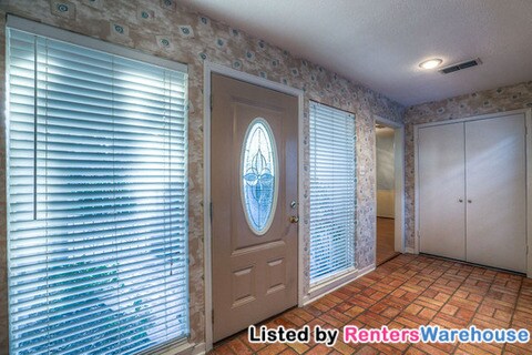 Building Photo - 2620 Durban Dr