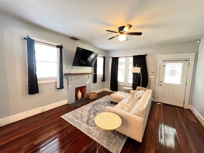 Foto del edificio - "Charming Historic Downtown Fort Myers Hom...
