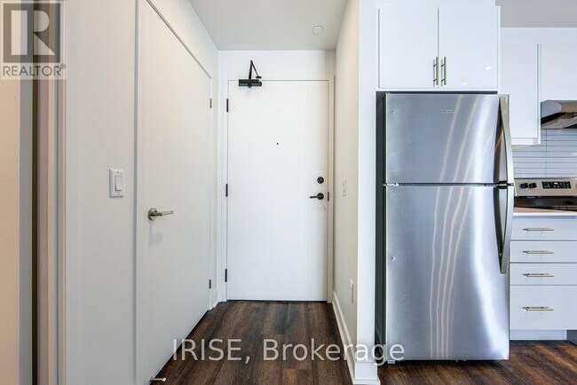 Building Photo - 3030 Pharmacy Ave