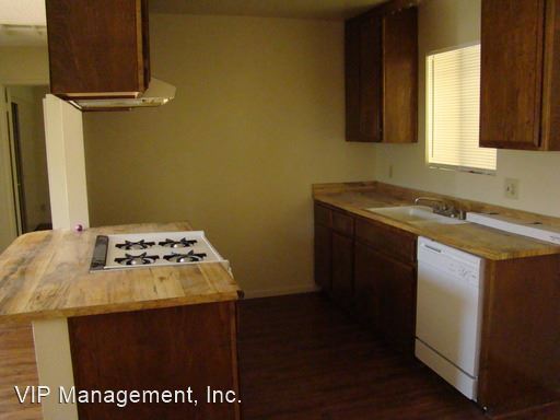 Building Photo - 15473 Tokay St