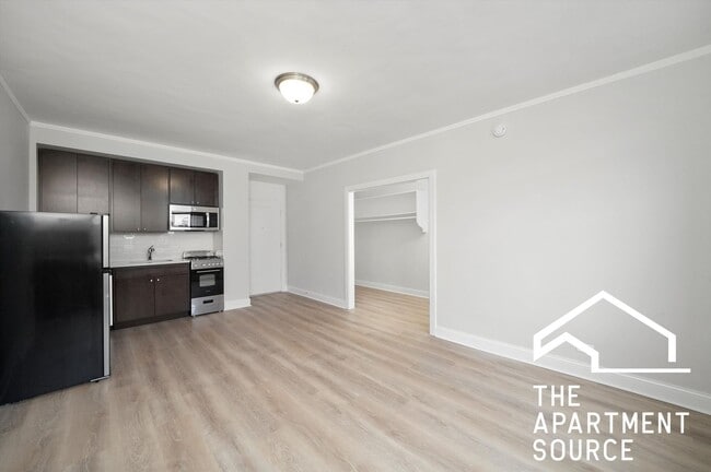 Building Photo - 2779 N Milwaukee Ave