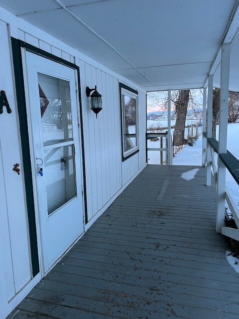 Foto del edificio - 5508 Lake Helena Dr