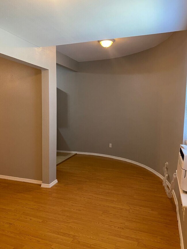 Foto del edificio - Large 2-Bedroom Near I-10 & Culebra