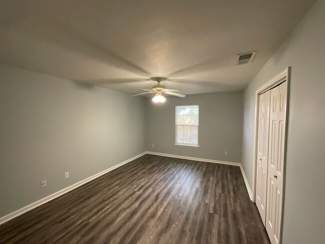 Foto del edificio - 4463 Belair Dr