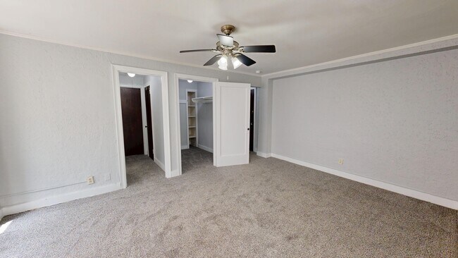 Foto del edificio - Hyde Park Apartments