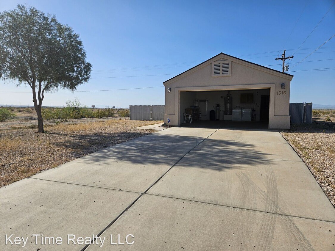 Primary Photo - 3 br, 2 bath House - 1316 E Stony Drive