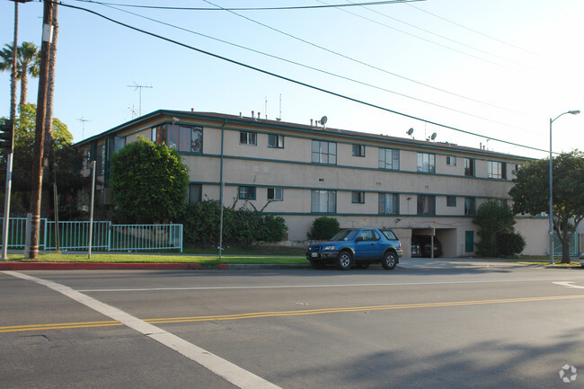 Building Photo - New Hampshire Avenue Apartments