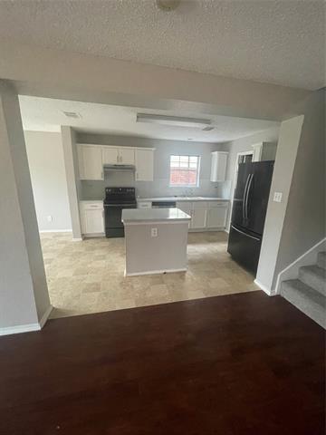 Foto del edificio - 1632 Timber Glen Dr