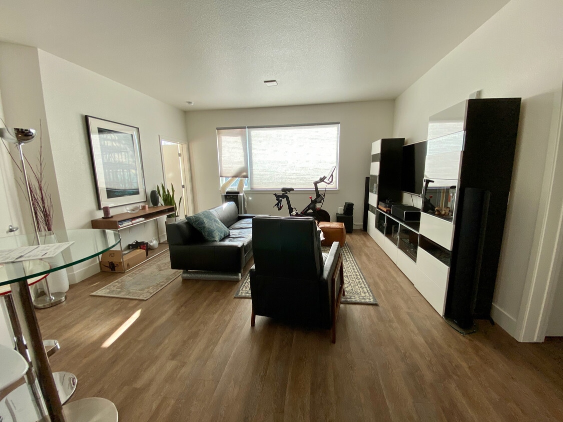 Living Room - 3275 Peralta St