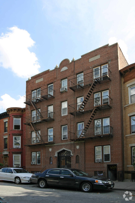Primary Photo - 288 6th St