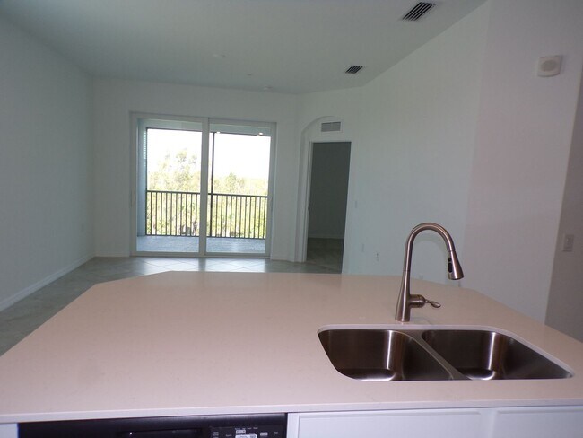 Foto del edificio - Brand New 3/2/2 Heritage Landing Condo