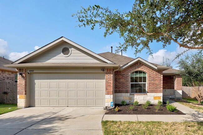 Building Photo - 10905 Ukaoma Wy
