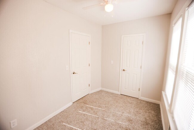 Foto del edificio - 628 Evesham Ave